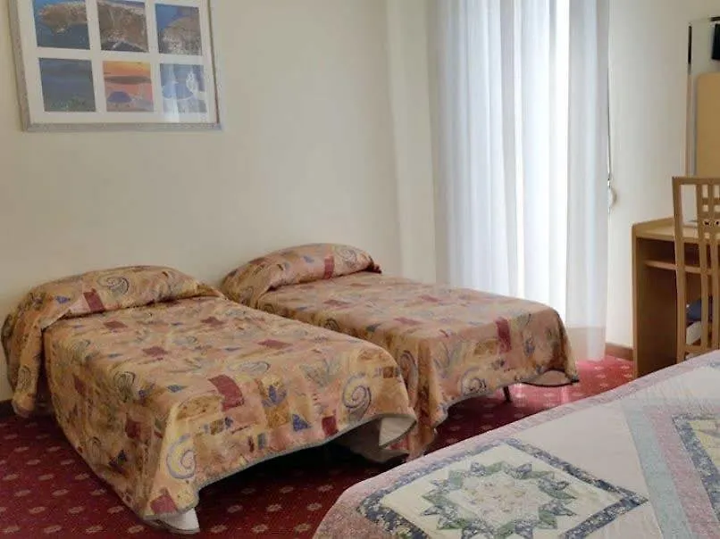 Hotel Montepiana Mestre 2*,